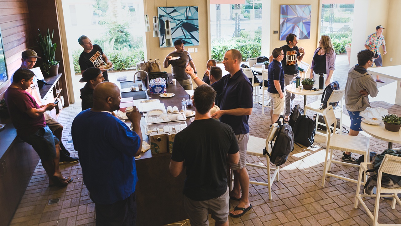 team-meeting-clarity-experiences