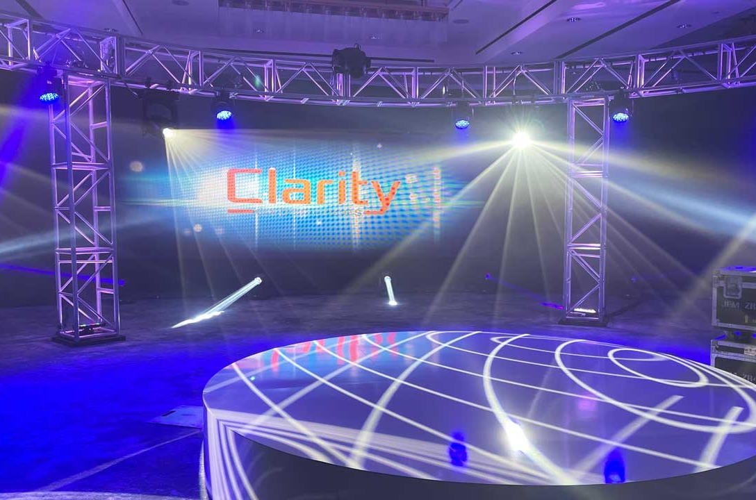 clarity-custom-circle-stage